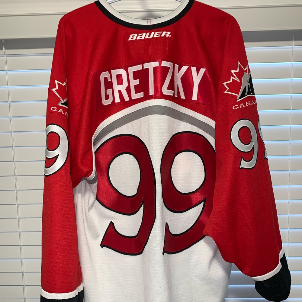 Vintage Wayne Gretzky Team Canada Jersey